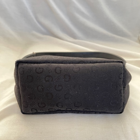 Guess Signature Handbag - Picture 4 of 4